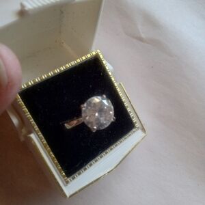 Vintage Ring Silver Tone Clear Glass Solitaire Costume Size 6.75 BOX NOT INCLUDE